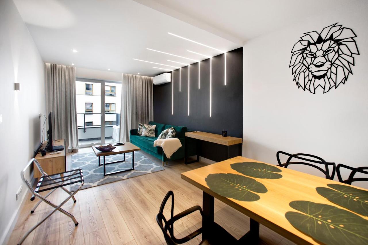 P&O Serviced Apartments Group Komputerowa Варшава Екстериор снимка