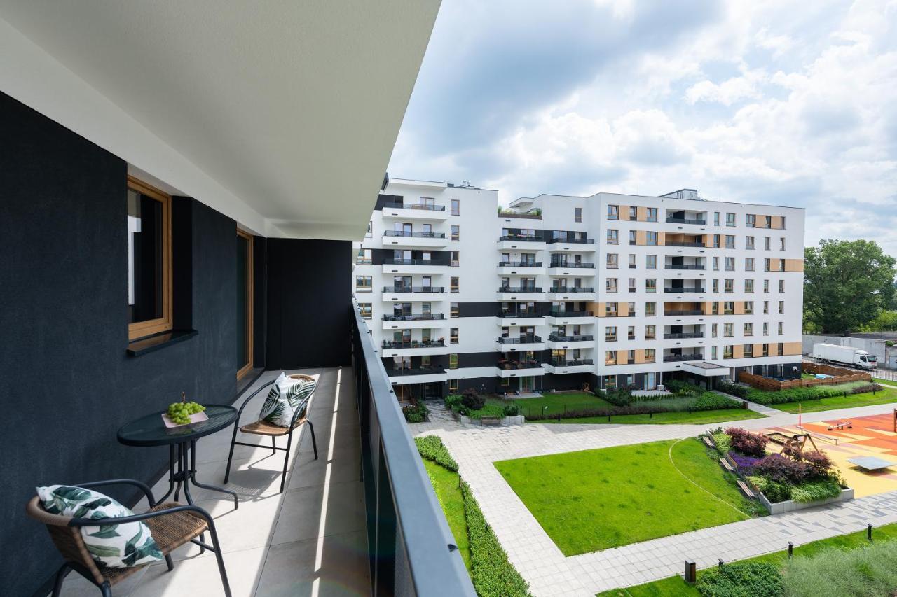 P&O Serviced Apartments Group Komputerowa Варшава Екстериор снимка