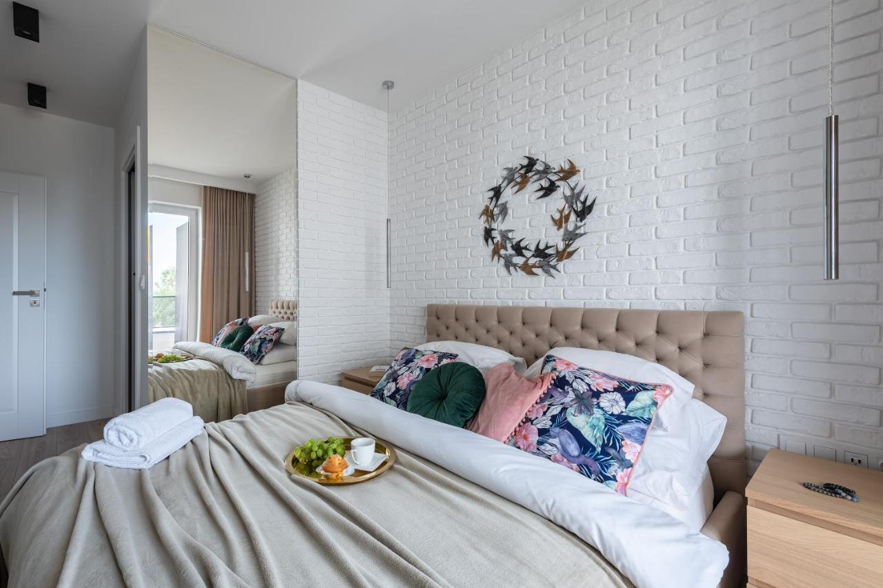P&O Serviced Apartments Group Komputerowa Варшава Екстериор снимка