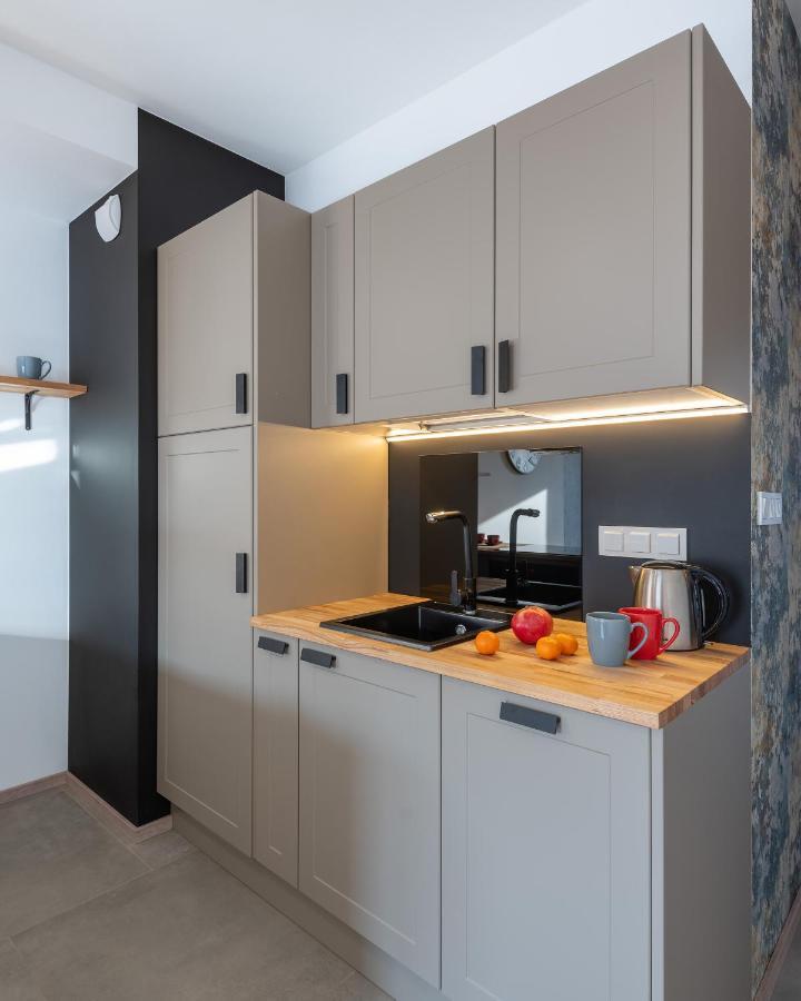 P&O Serviced Apartments Group Komputerowa Варшава Екстериор снимка