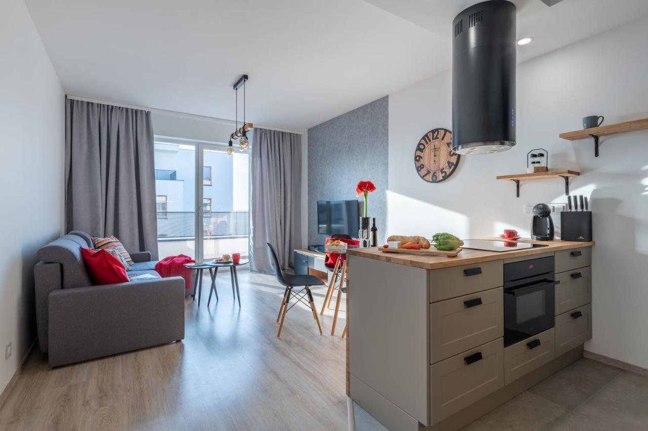 P&O Serviced Apartments Group Komputerowa Варшава Екстериор снимка